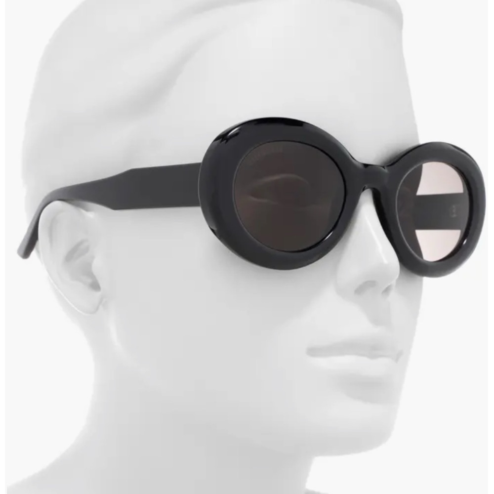 Balenciaga Women's Black Sunglasses - Picture 6 of 6